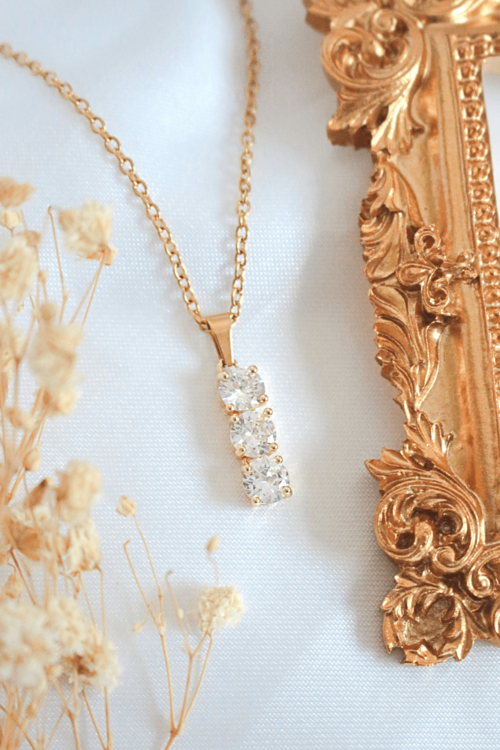 collier goutte
